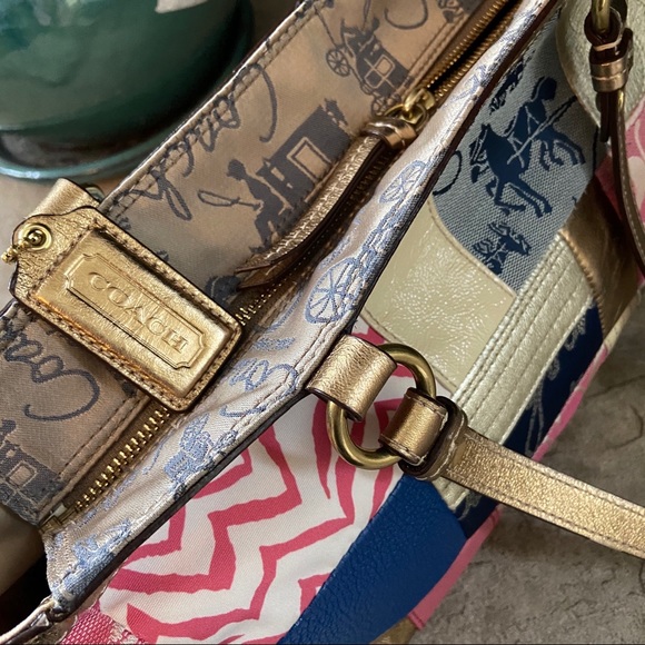 Coach Purse - AUTHENTIC - Picture 11 of 16